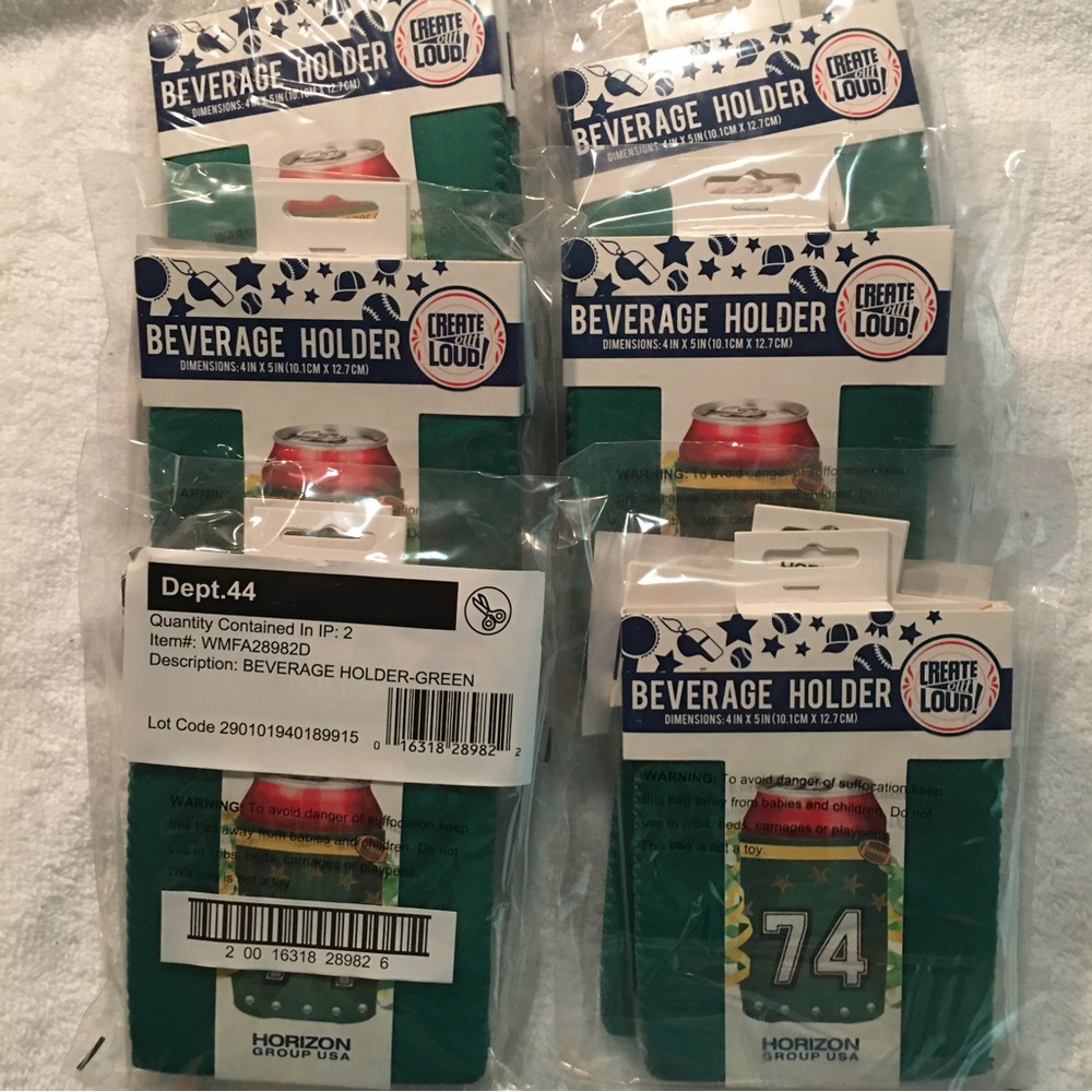 NWT 6 green beverage holders